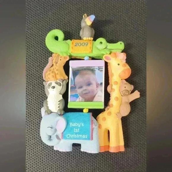 Hallmark Keepsake Baby's First Christmas 2009 Tree Photo Ornament - Picture 5 of 5